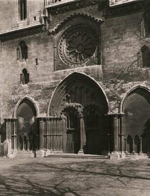 Halberstadt. Frühgotisches Hauptportal an der Westfassade des1491 geweihten Halberstädter Doms