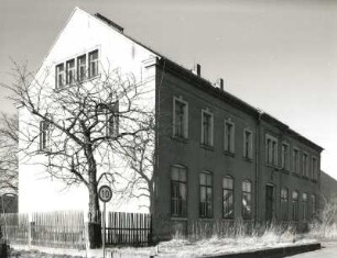 Pirna-Jessen, Weinbergweg 7. Ehemalige Schule (um 1910)