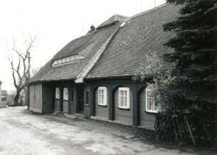 Ebersbach-Neugersdorf, Liechtensteinstraße 17. Wohnhaus (1801/1850)