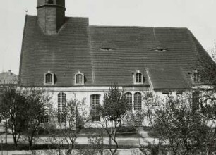 Röderaue-Frauenhain, Dorfkirche von Süden : Röderaue-Frauenhain, Dorfkirche (1401/1500, um 1580; Erneuerung 1903-1904; F. Reuter). Ansicht von Süden