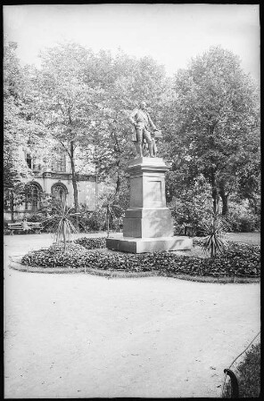 Rumburg. Denkmal Kaiser Josef II. in den Anlagen