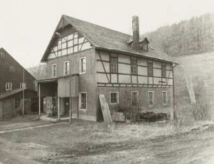 Nassau, Wohn-und Gewerbehaus : Nassau (Kreis Brand-Erbisdorf), Wohnhaus, Gewerbegebäude, Dorfstraße 121, Eckansicht
