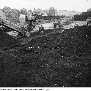 Gartenbau und Landwirtschaft (Gewächshäuser, Blumen, Feldarbeit)