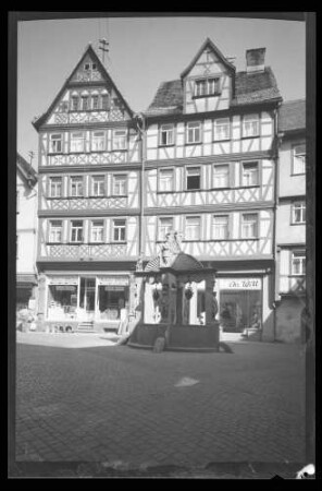 Engelsbrunnen, Geschäft Andreas Klüpfel und Kaufhaus Witt