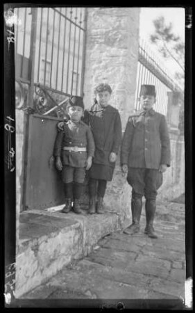 Kinder eines türkischen Bataillons-Kommandeurs