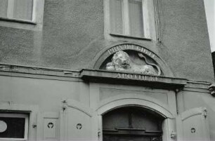 Wohnhaus mit Privilegierter Apotheke