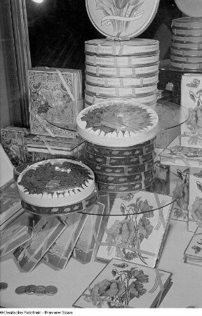 Sowjetische Schokolade auf der Leipziger Herbstmesse 1954