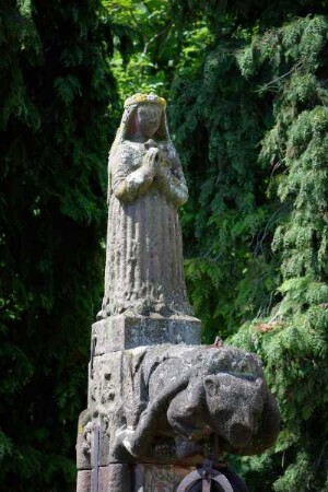 Frankreich. Alsace. Bas Rhin. Andlau. Alter Brunnen