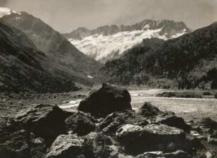 Schweiz. Glarner Alpen, Göschener Tal (Nebental der Reuß) bei St. Nikolaus