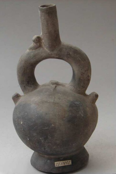 Clay vessel