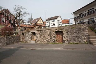 Hungen, Bergteiler bei der Kirche, Lerchenweg, Bei der Hofreite