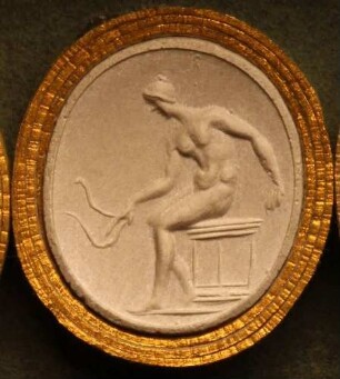 Sitzender Theseus mit dem Ariadnefaden (Daktyliothek, Zweites Historisches Tausend)