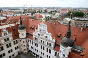 Dresden-Altstadt. Residenzschloß. Großer Schloßhof. Blick vom Hausmannsturm