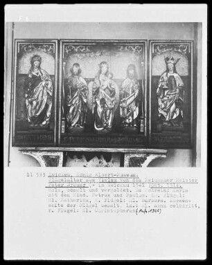 Flügelaltar aus Vielau: im Schrein: Maria mit dem Kind, Petrus und Paulus; linker Flügel: Heilige Katharina; rechter Flügel: Heilige Barbara; Außenseiten bemalt mit Anna Selbdritt und Christopherus