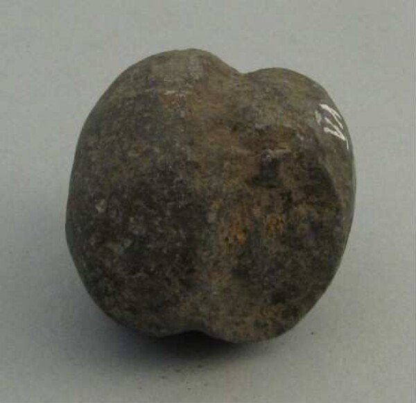 Stone bola