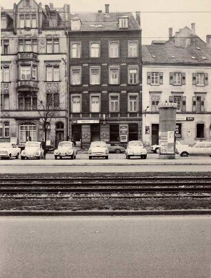Altstadt, Dörfle. Kapellenstraße / Ecke Waldhornstraße