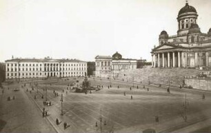 Helsinki. Universität Helsinki und Dom von Helsinki am Senatsplatz
