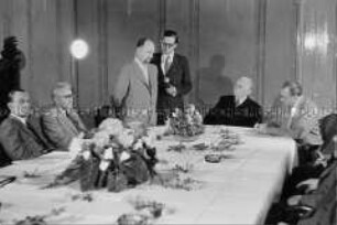 Walter Ulbricht berichtet über eine Reise nach Ungarn und in die CSSR