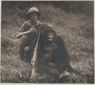 Prinz Wilhelm von Schweden mit Gorilla