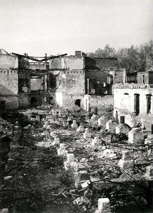 Zerstörungen Zweiter Weltkrieg. Sammlungsgebäude - Landesbibliothek und Landessammlungen für Naturkunde am Friedrichsplatz