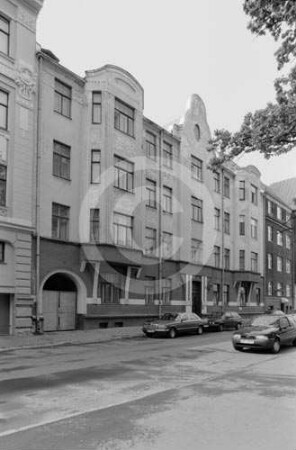 Mietshaus Rūpniecības iela 3 in Riga