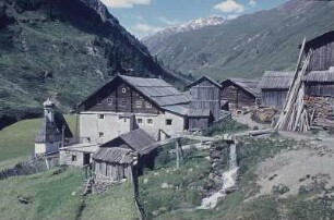 Mittenwald. Gehöft in den Bergen