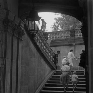 Dresden. Zwinger, Wallpavillon, Treppe zum Wall
