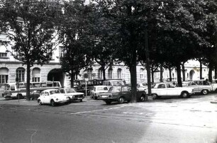 Privatgebäude, Straßen und Plätze in Karlsruhe. Stephanplatz