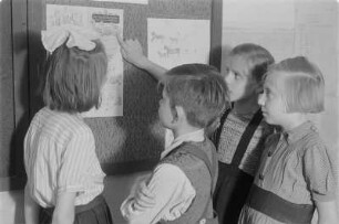 Sorbische Grundschule in Bautzen. Unterricht. : Serbska zakładna šula w Budyšinje. Wučba.