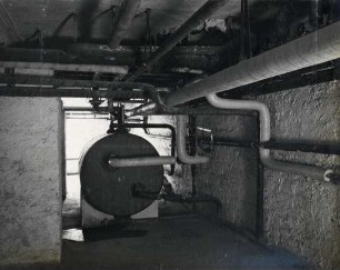 Städtisches Klinikum. Kesselhaus - Warmwasserboiler