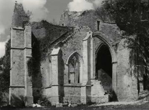Ruine der Abtei St. Marguerite nördl. von Beaune