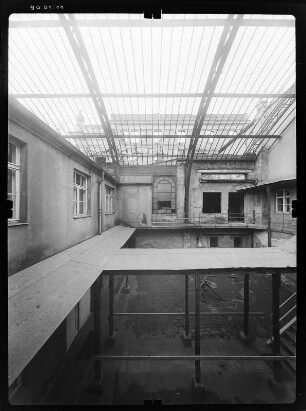 Dresden-Neustadt, Otto-Wagner-Straße (Georgenstraße) 6. Villa Eschebach (1900-1903; H. Thüme). Teilansicht
