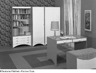 Jugendzimmer "Jef" (Modell 458) : Jugendzimmer "Jef" (1972; Deutsche Werkstätten Hellerau). Ansicht mit Anbauwand und Schreibtisch