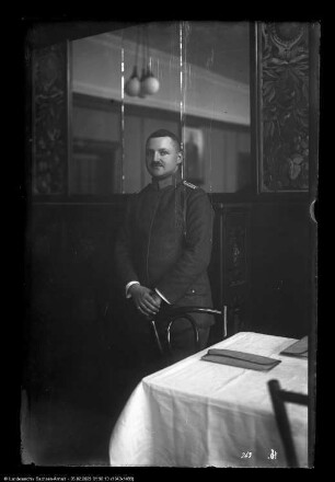 Major Dr. Schwarz vom Kriegsministerium