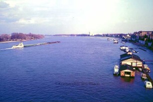 Köln: Rodenkirchen: Rhein
