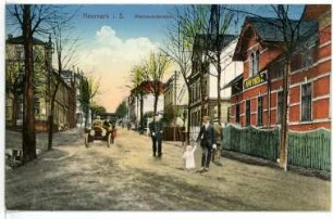 Neumark. Werdauer Straße mit PKW