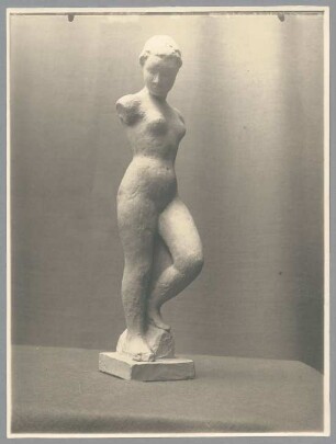 Torso Therapia, 1917, Stucco