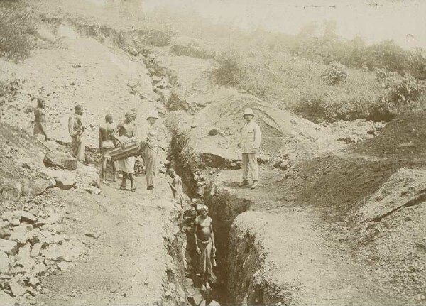 Digging trench near Kilossa.