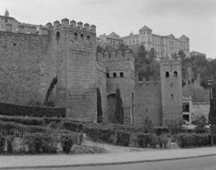Puerta Antigua de Bisagra & Puerta d' Alfonso VI