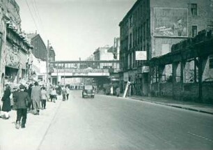 Friedrichstraße. S-Bahnhof