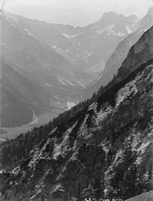 Am Berghang : Rauwacken am Berghang der Bettlerkaarspitze