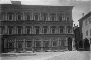 Palazzo Malvezzi de Medici