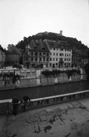 Laibach, Ljubljana: Laibach, Fluss mit Altstadt und Burg