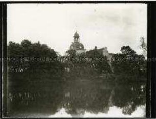 Kirche am Wasser