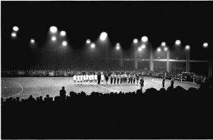Hallenhandball-Länderspiel Deutschland - Schweden in der Schwarzwaldhalle