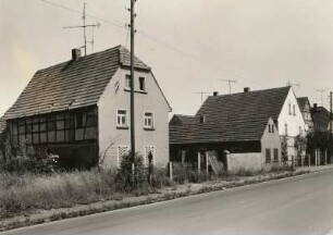 Breunsdorf. Gehöfte, Nr. 6 und 7 (1801/1850). Straßenansicht, Zustand nach Freizug für Kohleabbau