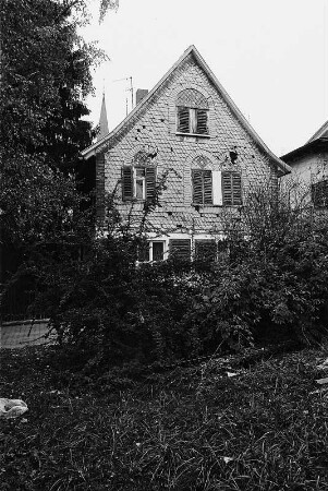 Offenbach, Am Maingarten 21