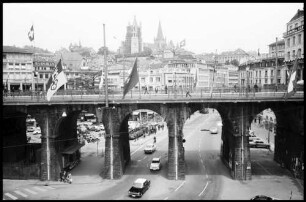 Lausanne: Grand Pont, seitlich, mit Rue Centrale und Kathedrale