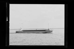 Auberg (1972), Frachtschiff, Nauta Reederei, Brake, Bau-Nr. 265