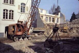 Freiburg: Abbruch Haus Bismarckallee, von hinten